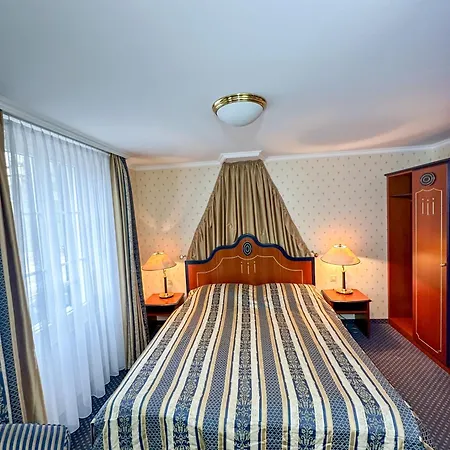 Room's At Haus Am Direkt Am Thunersee Gelegen Mit Self Check In&digitaler Rezeption