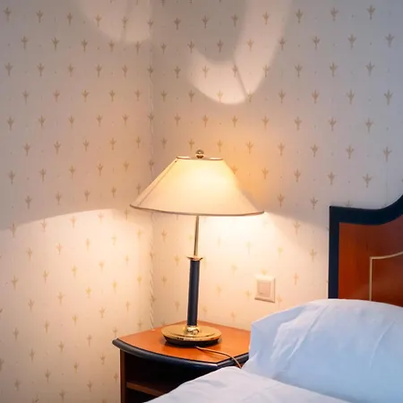 Room's At Haus Am Direkt Am Thunersee Gelegen Mit Self Check In&digitaler Rezeption * Oberhofen