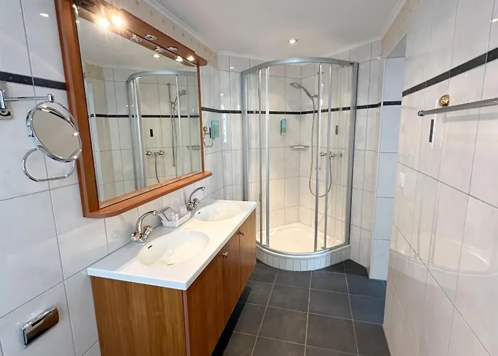 Haus Am Lakefront On Thun Self Check-in Digital Reception Oberhofen