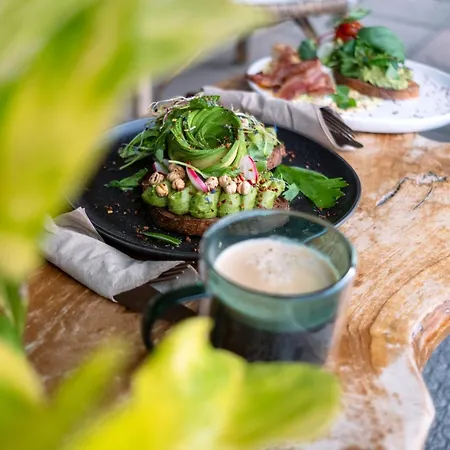 Haus Am Lakefront On Thun Self Check-in Digital Reception Oberhofen